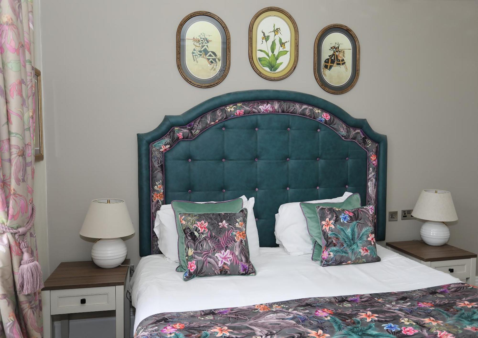 The Castle Of Brecon Hotel, Brecon, Powys Εξωτερικό φωτογραφία