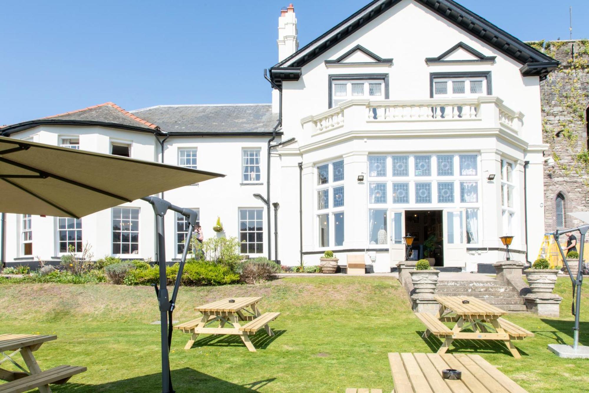 The Castle Of Brecon Hotel, Brecon, Powys Εξωτερικό φωτογραφία